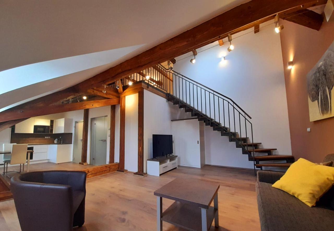 Residence Marianska Ceske Budejovice Bagian luar foto