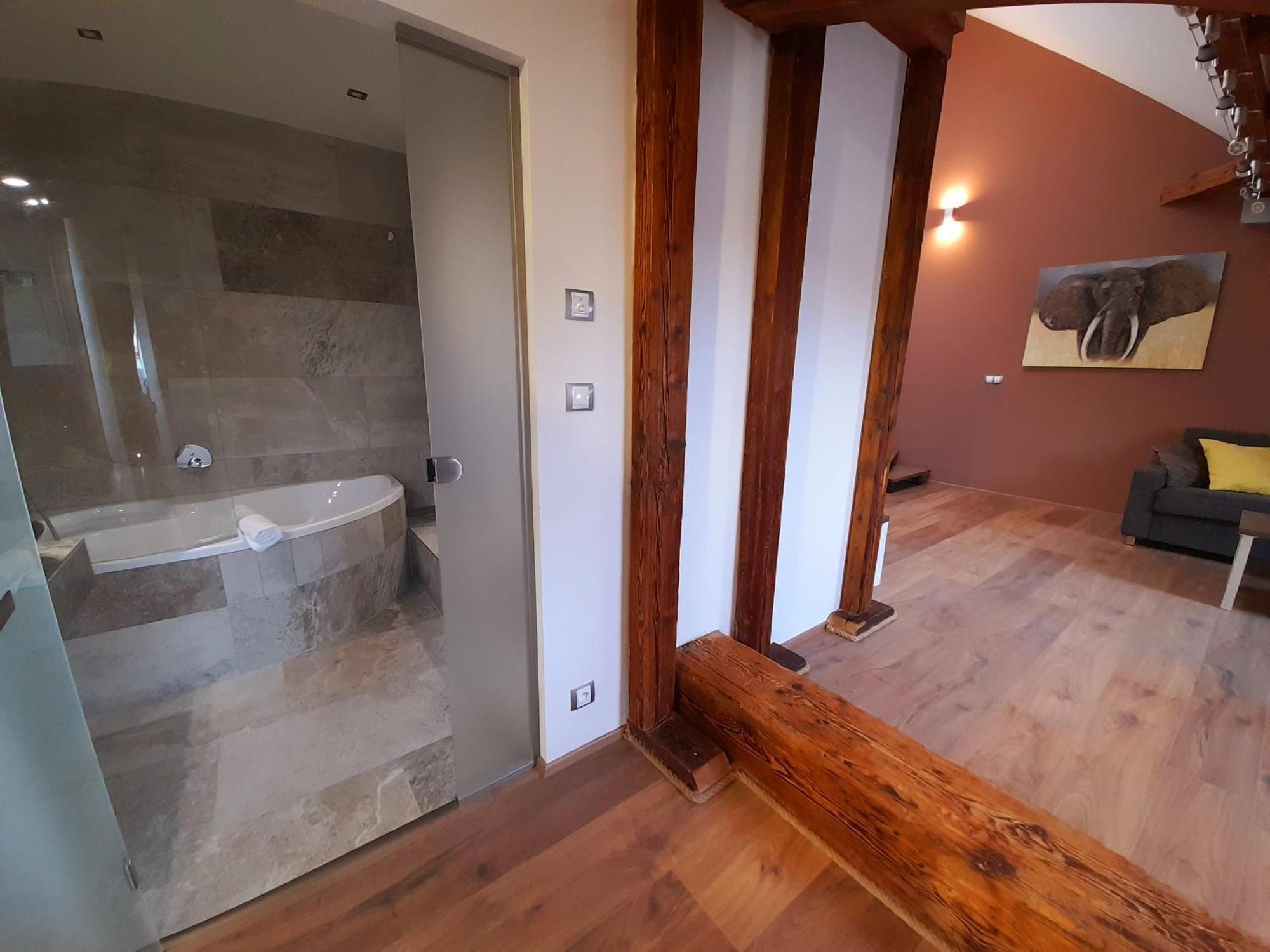 Residence Marianska Ceske Budejovice Bagian luar foto