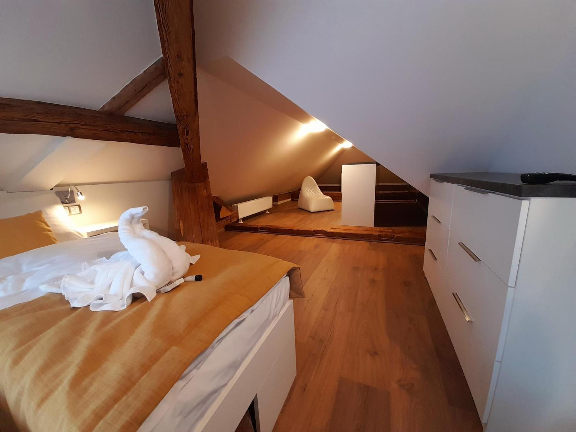 Residence Marianska Ceske Budejovice Bagian luar foto
